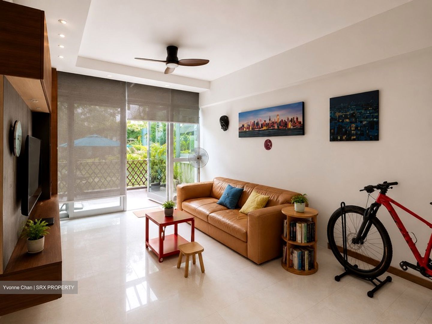 Hillview Regency (D23), Condominium #587810311